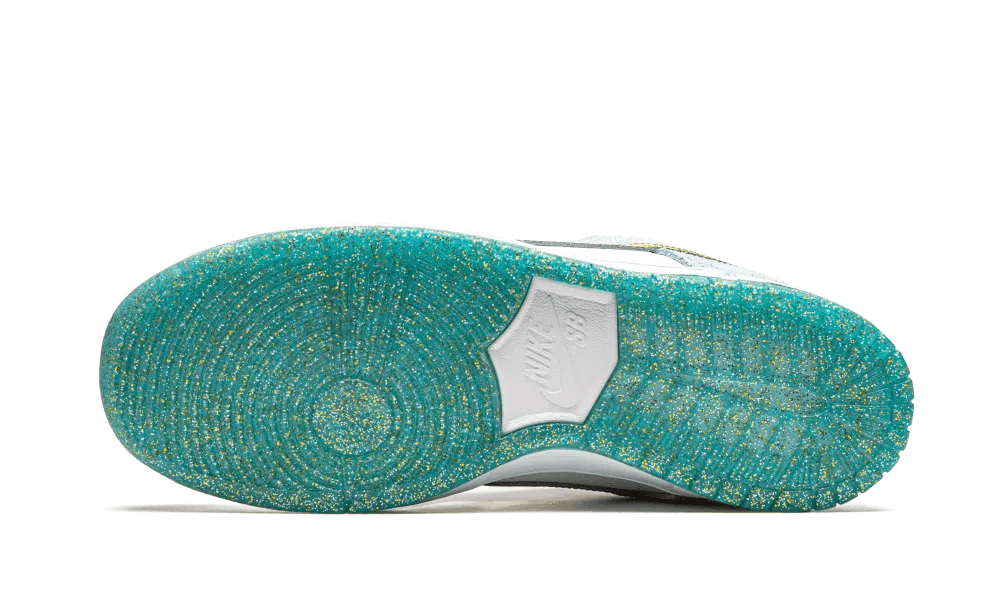 Nike SB Dunk Low Sean Cliver