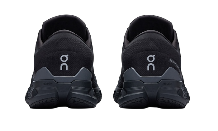 On Running Cloud X 4 Schwarz Eclipse